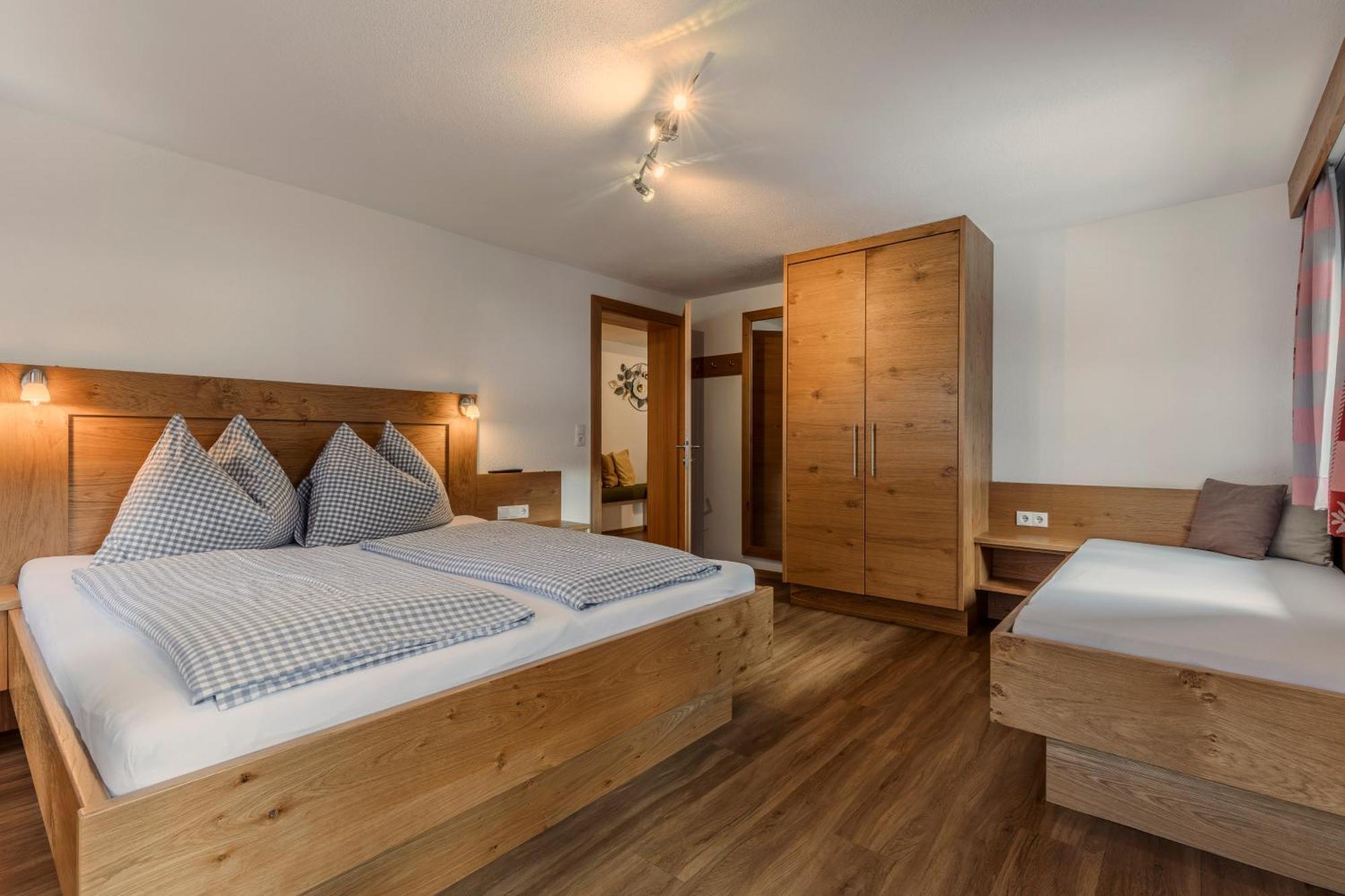Landhaus Waldhart Umhausen Dış mekan fotoğraf